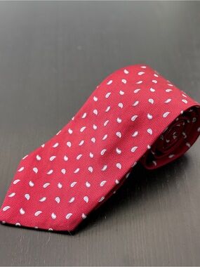 Brooks Brothers Red Paisley Mens Luxury Vintage Silk Tie